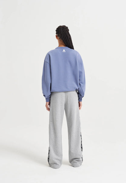 WOMENS A-GAME CHENILLE LOGO SWEATSHIRT - ELEMENTAL BLUE