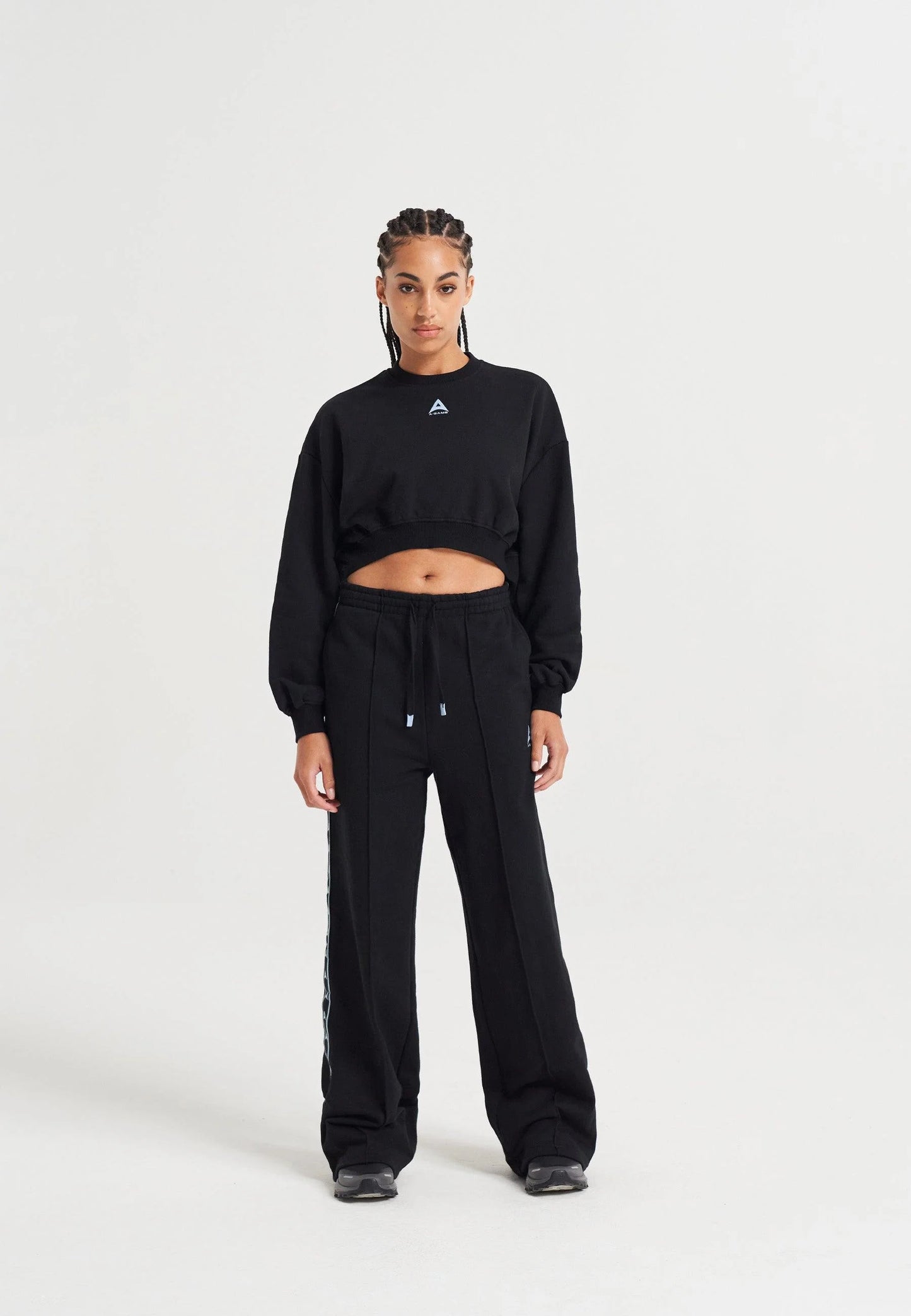 WOMENS BRING YOUR A-GAME CROPPED SWEATSHIRT - BLACK